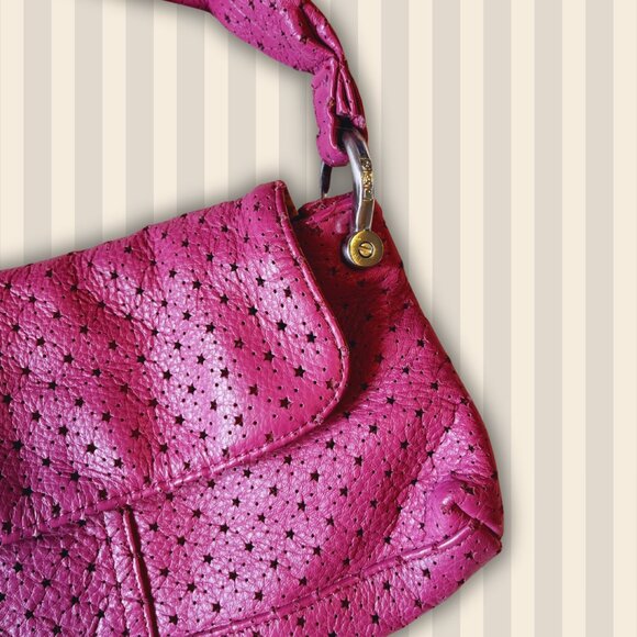 Secondhand Vintage 2000’s GAP pink leather mini purse with star cut-out details - Picture 4 of 4
